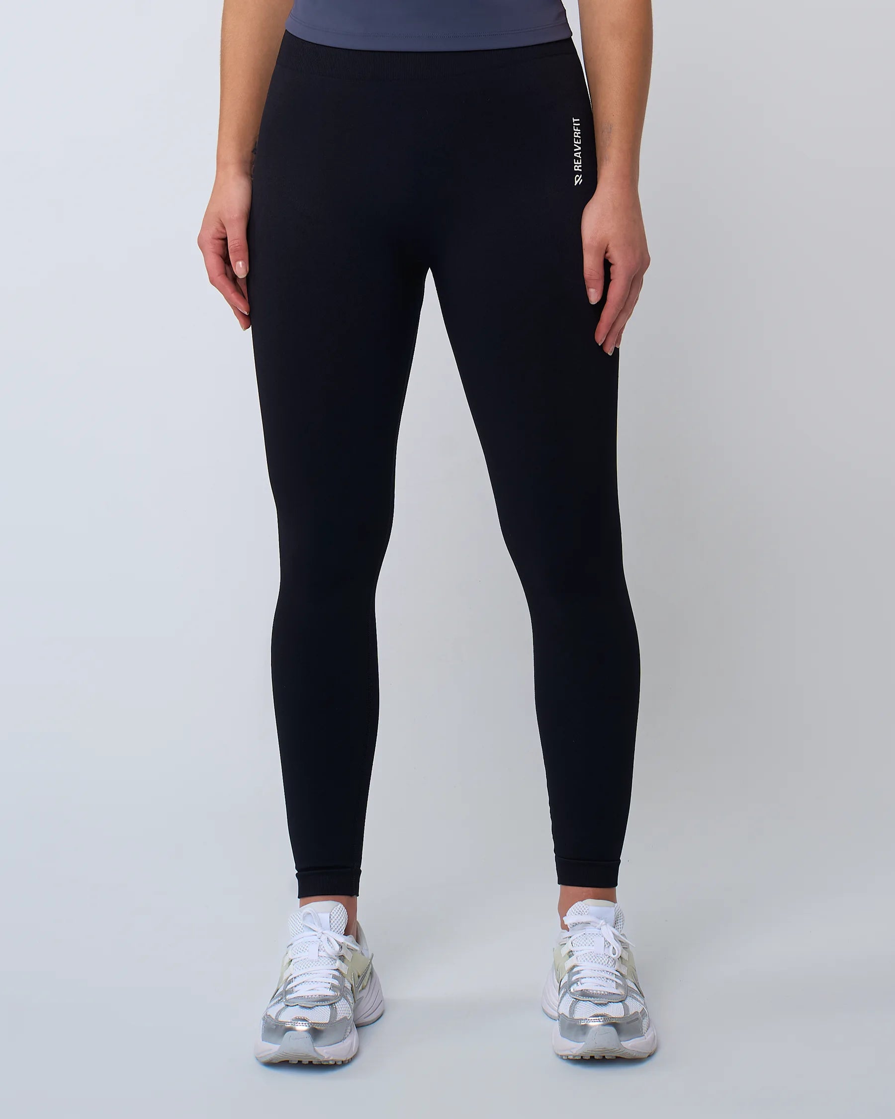 Legging de sport SCULPT Noir pour femme, extensible et confortable, idéal pour la gym et les séances de yoga.