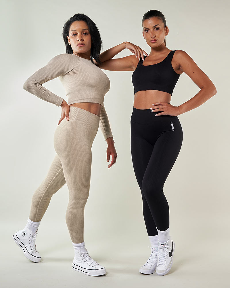 Legging de sport taille haute Cocoon Noir - Pour une tenue chic et sportive, offrant une mobilité sans restrictions 2023 reaverfit