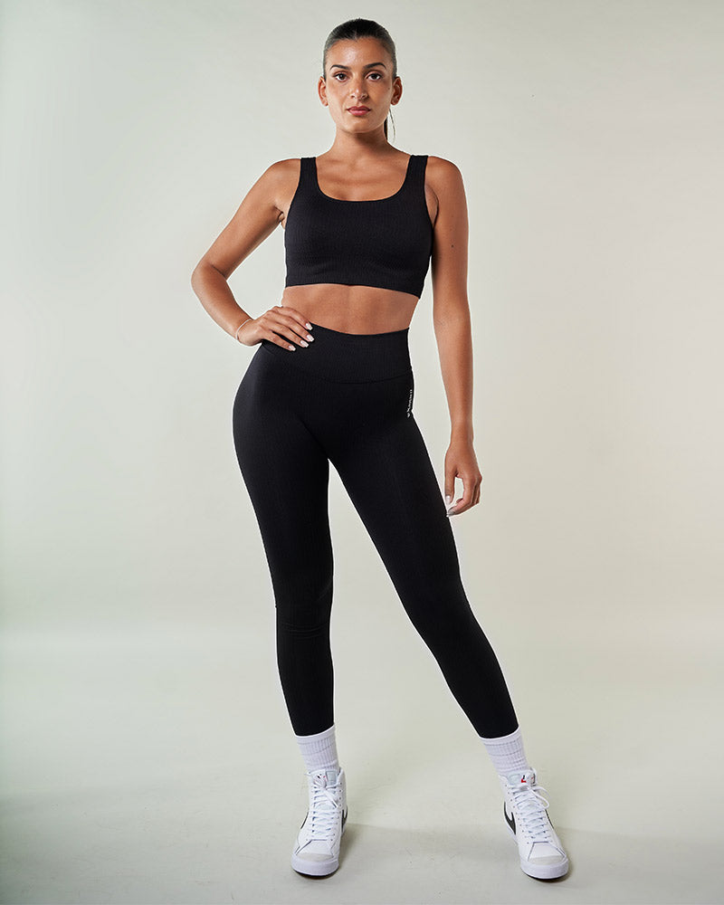vetement de sport femme taille haute Cocoon Noir L'équilibre parfait entre confort, style et performance pour vos entraînements