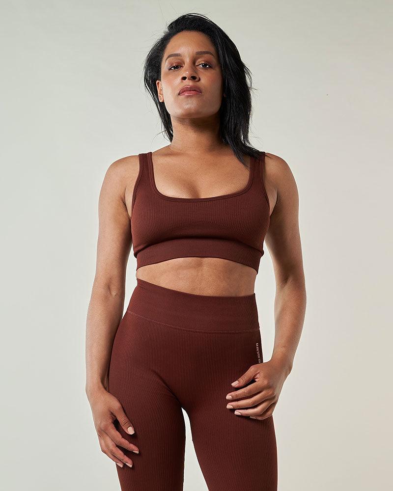 Brassière de sport marron pour femme Kaylia, look sportif tenue de sport confortable et élégante fashion 2023 reaverfit