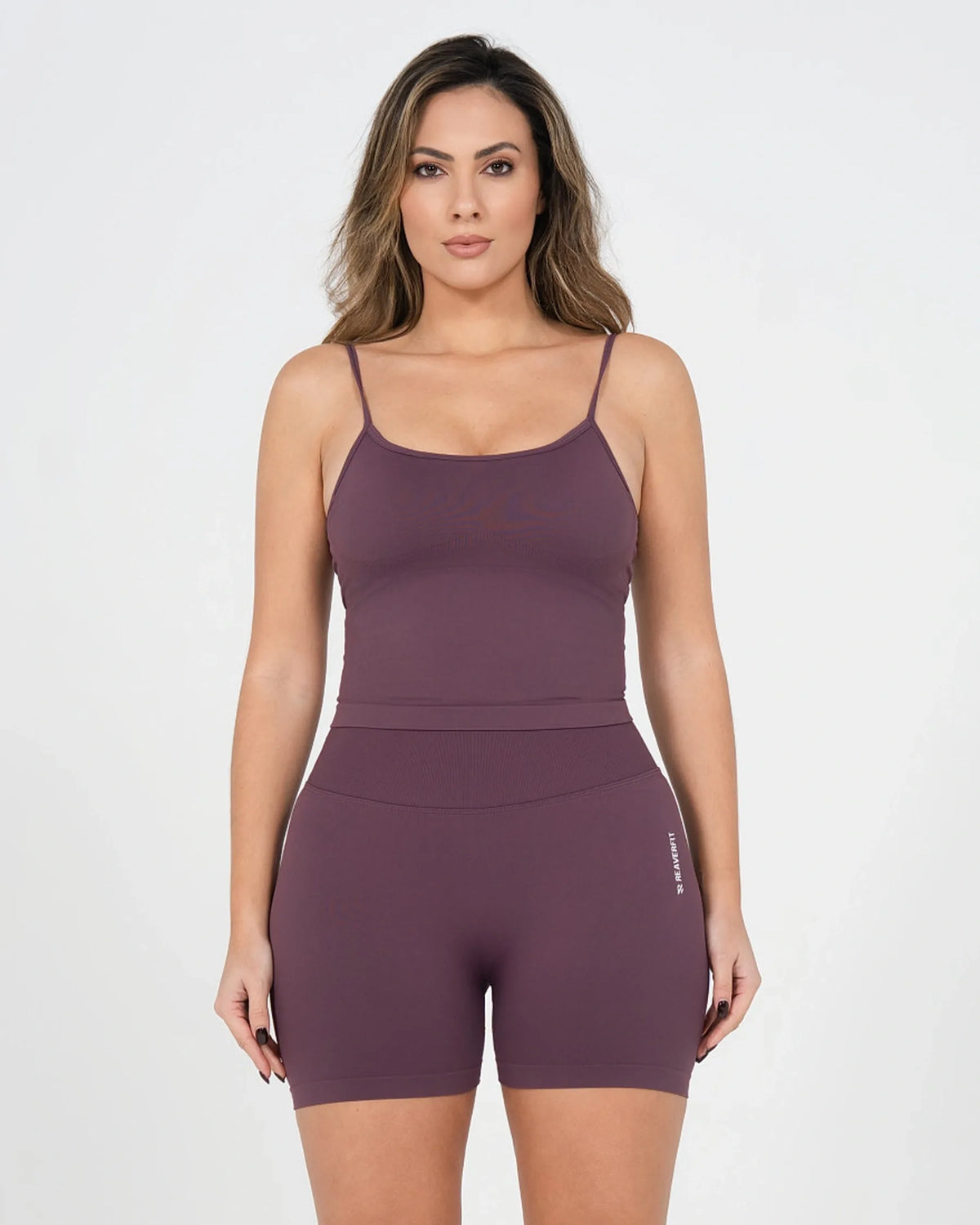 Débardeur à brassière intégrée ICÔNE violet Reaverfit pour femme, vue de face.