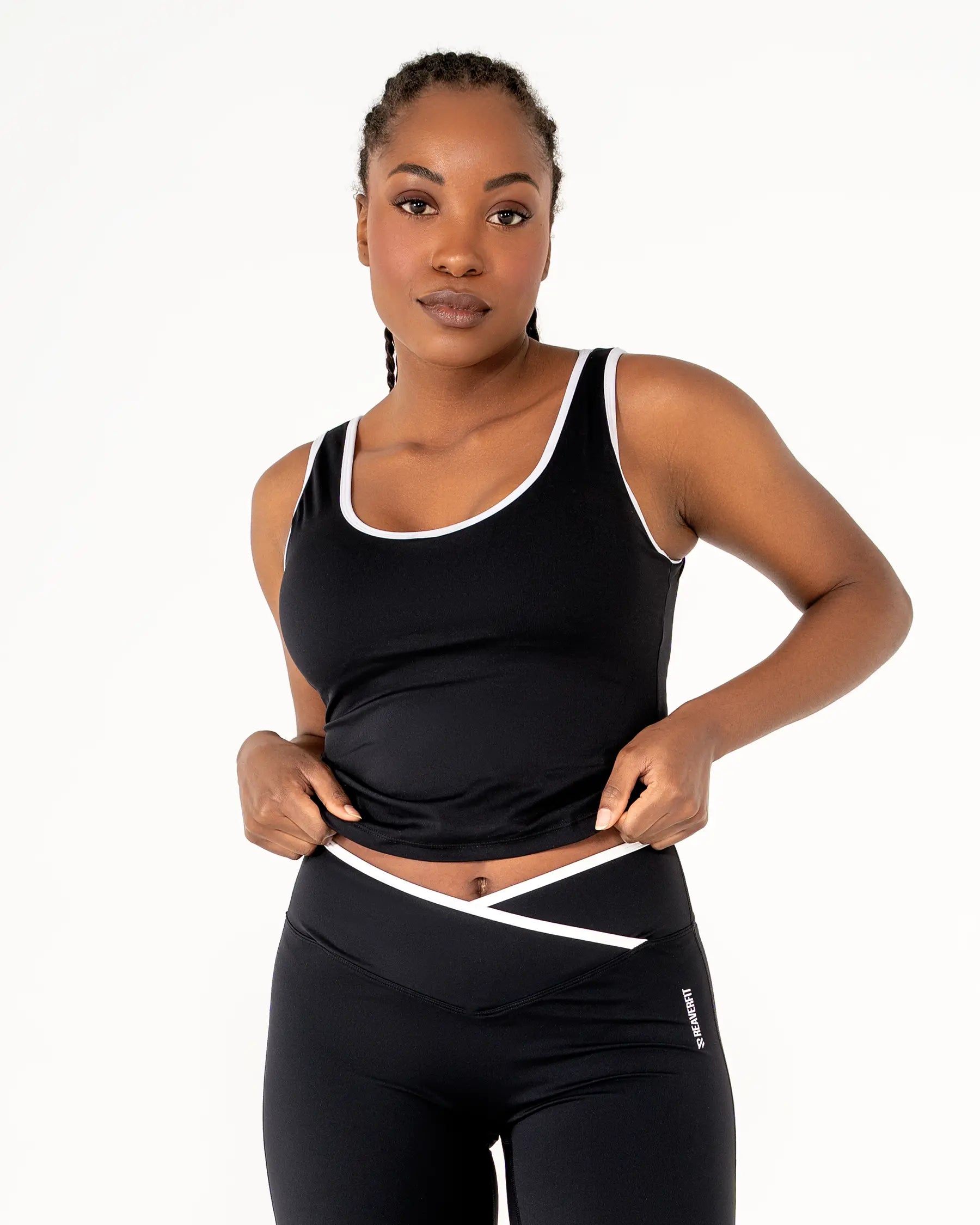 Débardeur NOVA noir Reaverfit pour femme avec brassière intégrée parfait pour le cardio