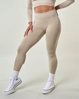 Legging de sport femme taille haute tendance Beige - Votre meilleur atout pour des séances de sport à la fois stylées et confortables