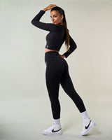 Ensemble sport femmes 3 pièces noir, alliant style et confort, meilleure tenue activewear de 2023